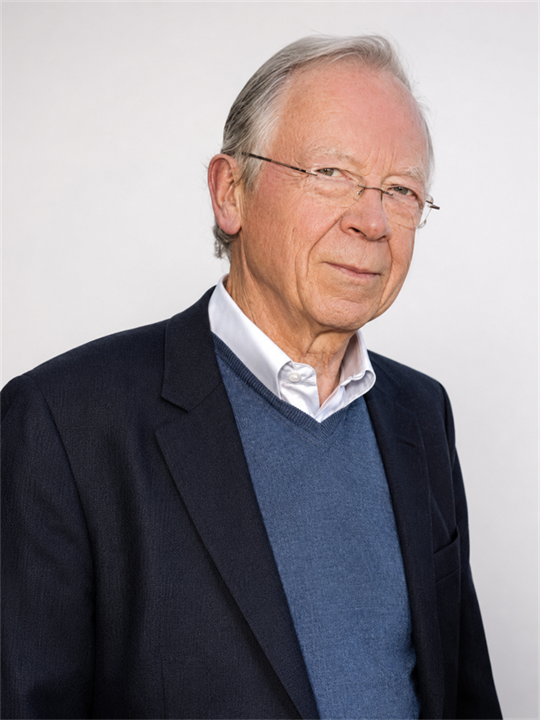 Martin Latz, offizieller Anwalt von Kanzlei Latz
